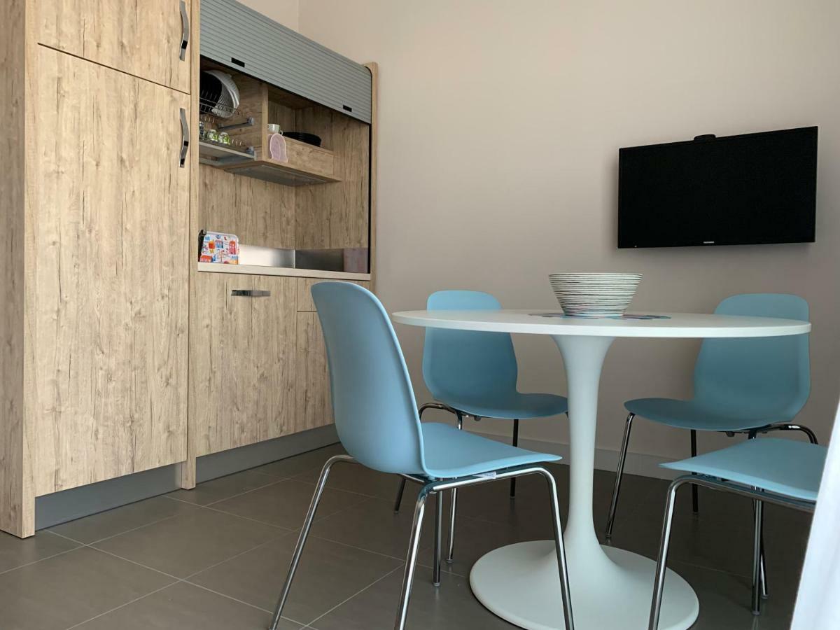 Red'S Apartments Torre Melissa 外观 照片